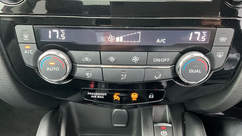 Nissan Qashqai 1.3 DiG-T Tekna 5dr Petrol Hatchback